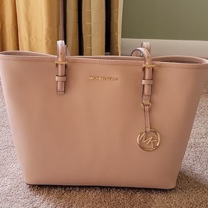 Michael Kors jet set travel pink carryall tote